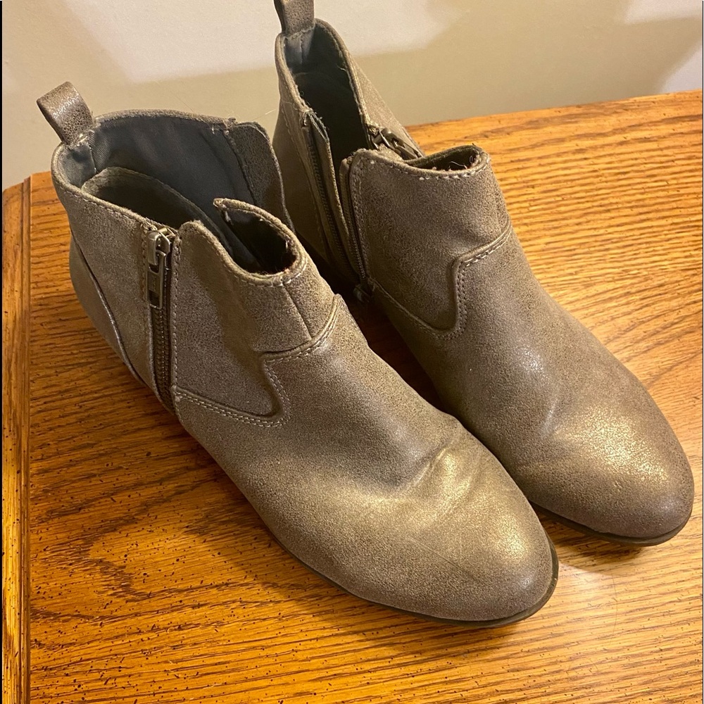 Women’s ankle boots